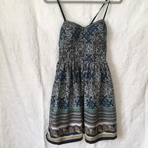 Boho dress with bra cups and pockets